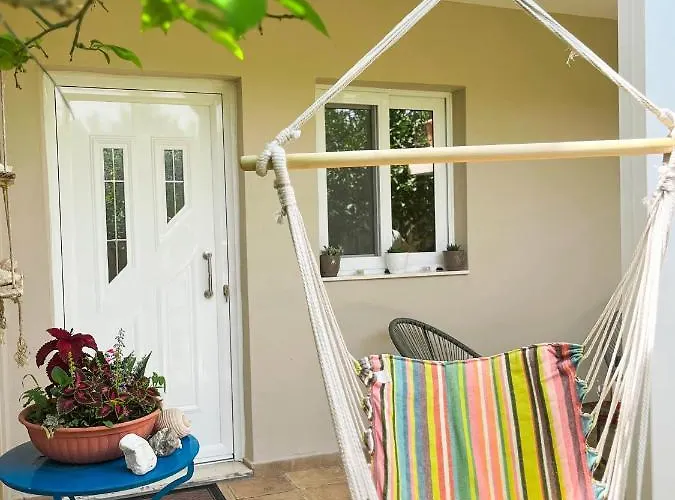 Stavros * Tsoukaladhes