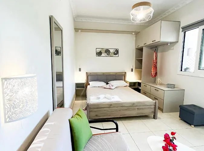 Stavros Tsoukaladhes